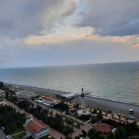 Twins Tower Orbi City Batumi Esterno foto