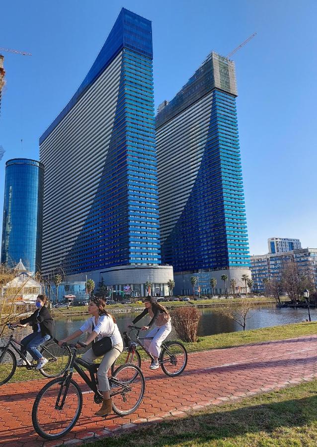 Twins Tower Orbi City Batumi Esterno foto