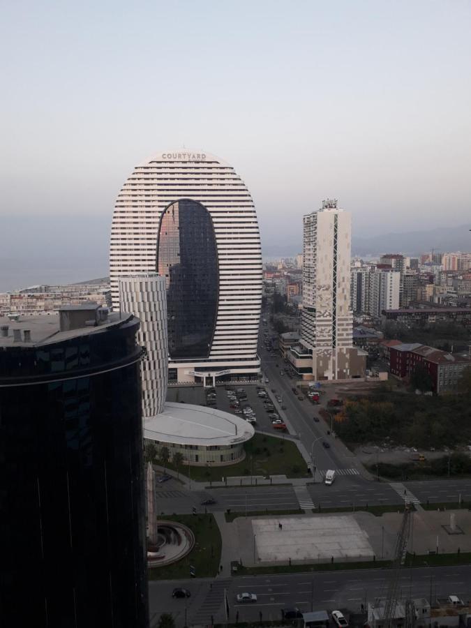 Twins Tower Orbi City Batumi Esterno foto
